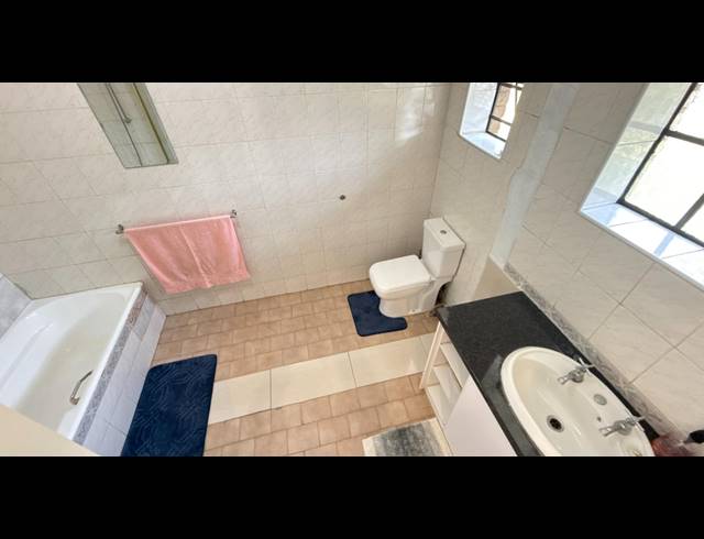 4 BEDROOM HOUSE FOR SALE IN BRACKENHURST